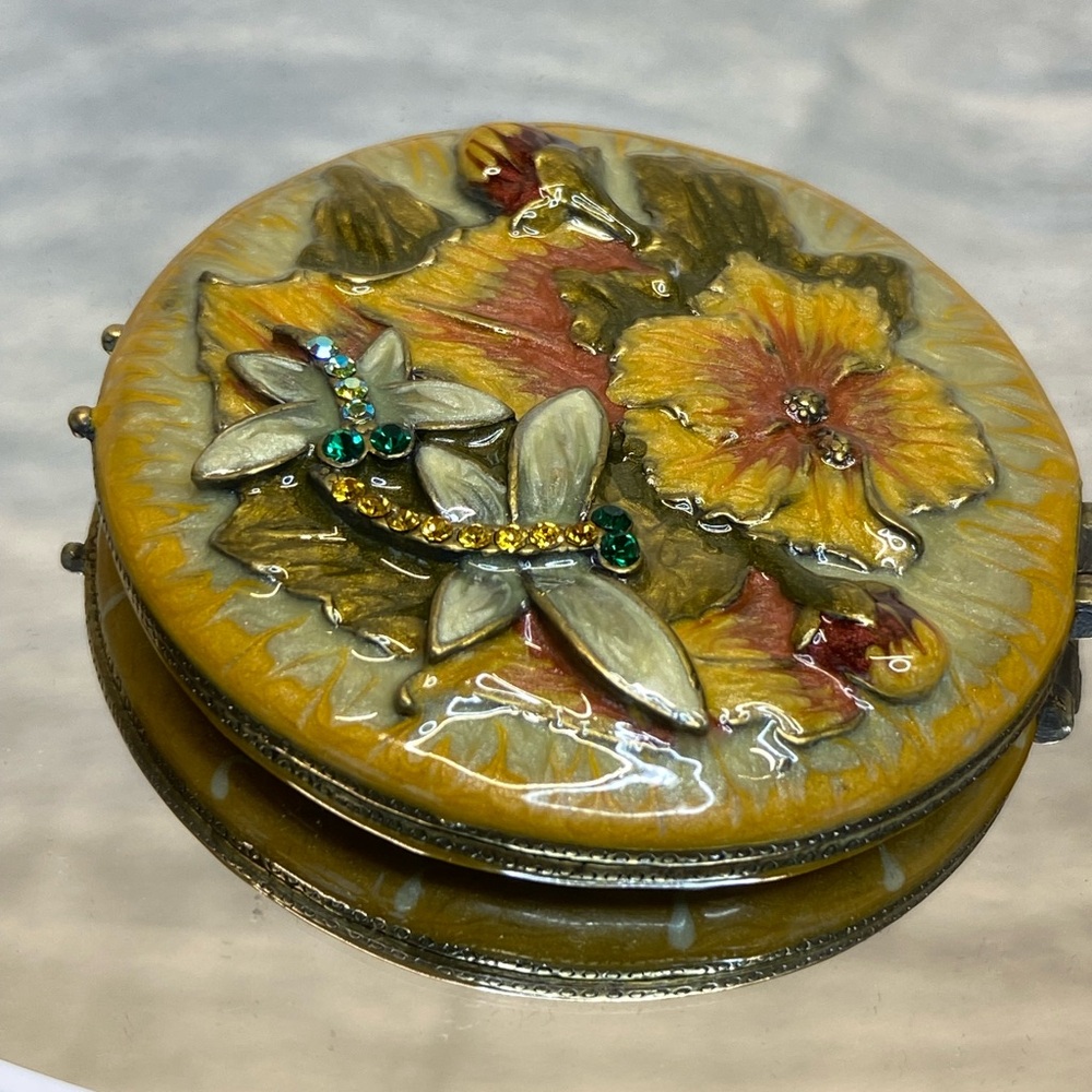 Vintage FLORAL COMPACT MIRROR Dragonfly crystals enamel EUC